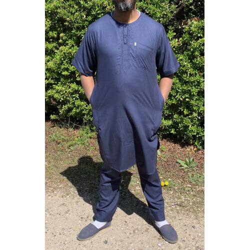 Qamis Pakistanais sans Col, Manche Courte - Tissu Coton Bleu Nuit - Qamis Court + Pantalon - Afaq Qamis Pakistanais sans Col, Manche Courte - Tissu Coton Bleu Nuit - Qamis Court + Pantalon - Afaq