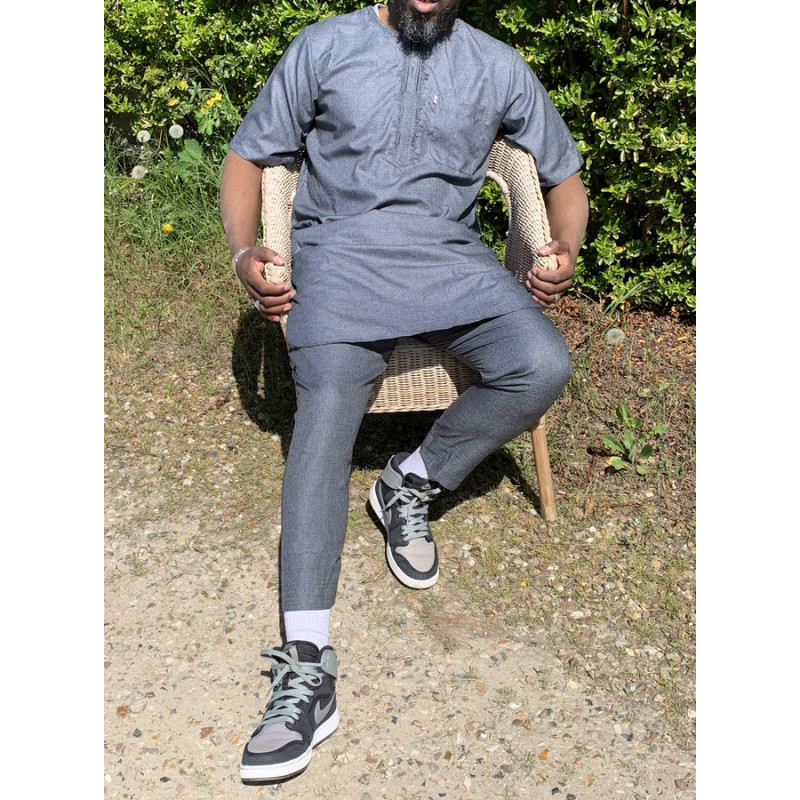 Qamis Pakistanais sans Col, Manche Courte - Tissu Coton Anthracite - Qamis Court + Pantalon - Afaq Qamis Pakistanais sans Col, Manche Courte - Tissu Coton Anthracite - Qamis Court + Pantalon - Afaq