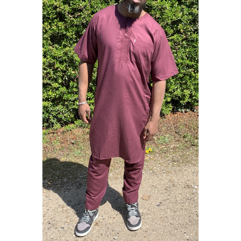 Qamis Pakistanais sans Col Manche Courte Tissu Coton Bordeaux