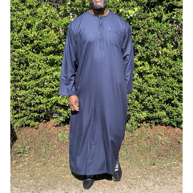 Qamis Long Omani Sans Col Tissu Coton Bleu Nuit Manche Longue