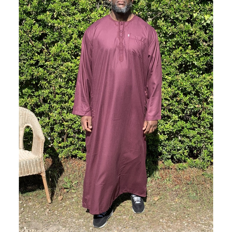 Qamis Long Omani Sans Col - Tissu Coton Bordeaux - Manche Longue Style Ikaf -Afaq Qamis Long Omani Sans Col - Tissu Coton Bordeaux - Manche Longue Style Ikaf -Afaq