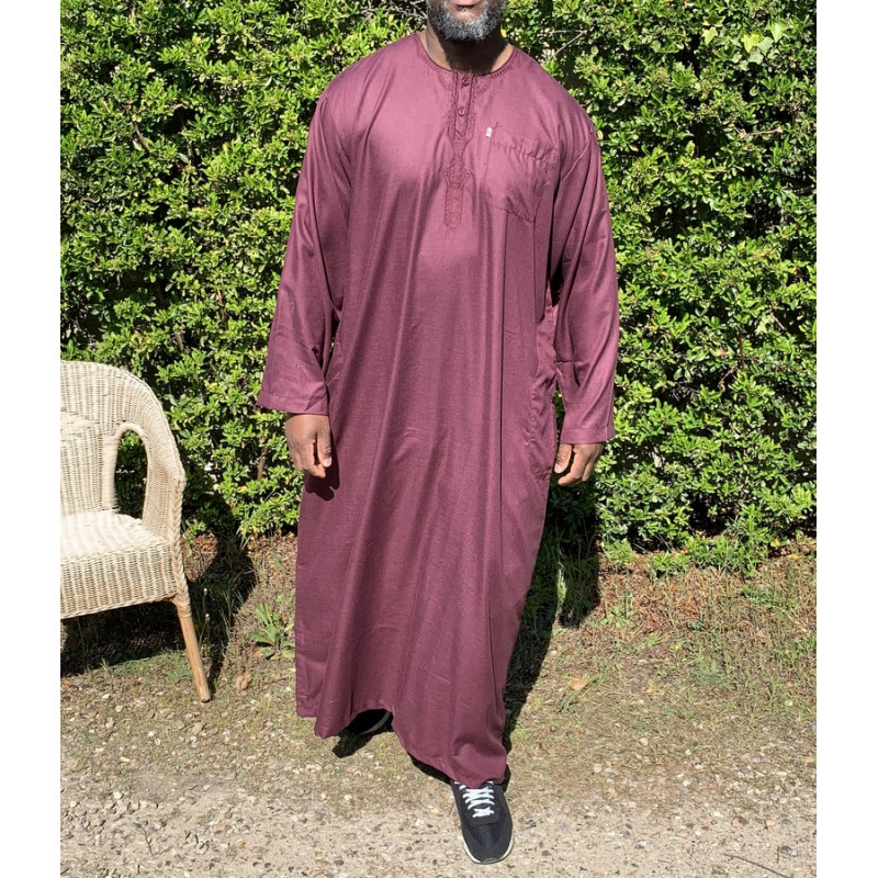 Qamis Long Omani Sans Col - Tissu Coton Bordeaux - Manche Longue Style Ikaf -Afaq Qamis Long Omani Sans Col - Tissu Coton Bordeaux - Manche Longue Style Ikaf -Afaq