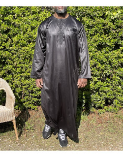 Qamis Long Omani Sans Col - Tissu Glacé Noir - Manche Longue Style Ikaf -Afaq