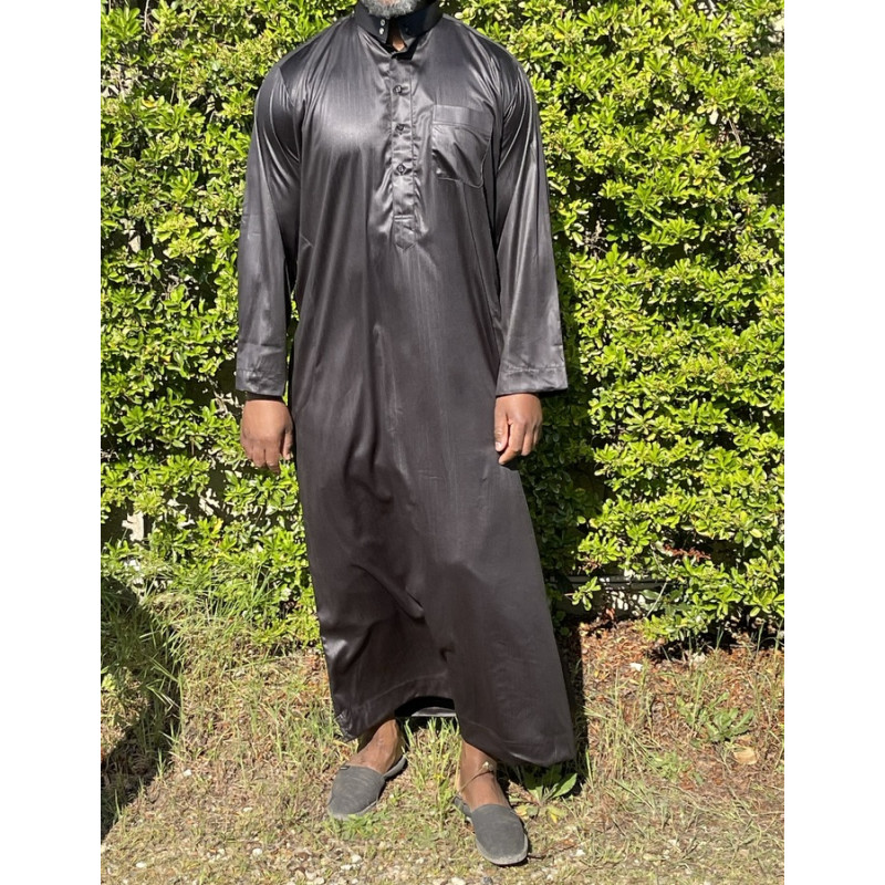 Qamis Long Saoudien De Luxe à Col - Tissu Glacé Noir - Manche Longue Style Haramain ou Daffah -Afaq