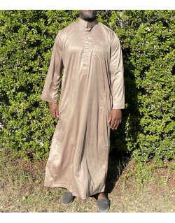 Qamis Long Saoudien De Luxe à Col - Tissu Glacé Beige - Manche Longue Style Haramain ou Daffah -Afaq