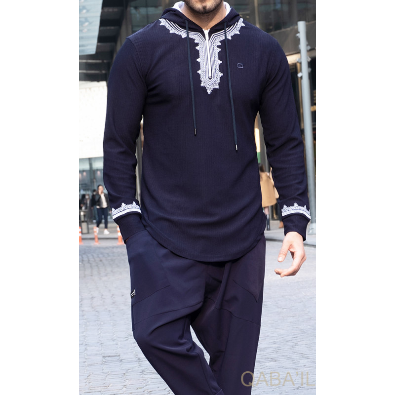 Sweat Bleu Nuit Qaba'il : Etniz Relief Sweat Bleu Nuit Qaba'il : Etniz Relief