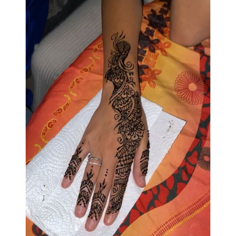 Henné Noir - Pâte de Henna Tatouage en Tube - Arwa Kone Stylo