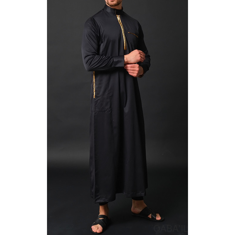 Qaba'il : Amir - Qamis Long Noir de Luxe Gamme Premium Qaba'il : Amir - Qamis Long Noir de Luxe Gamme Premium
