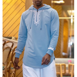 Sweat Bleu Ciel et Broderie Blanche - Qaba'il : Etniz MA W24