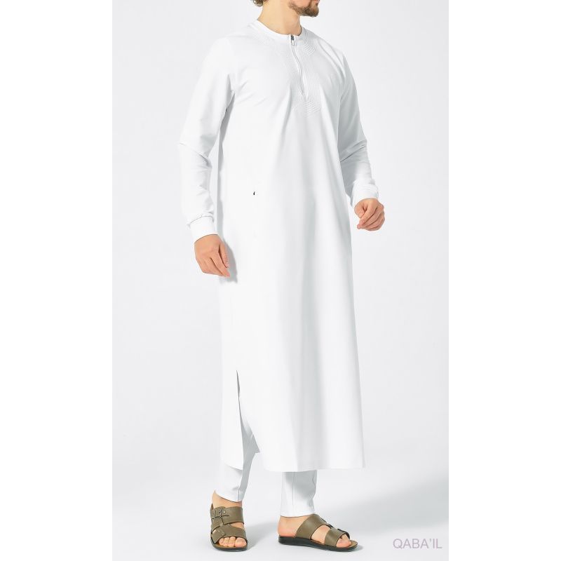 Qamis Blanc Long et Broderie Ton sur Ton - Qaba'il : AMWAJ 