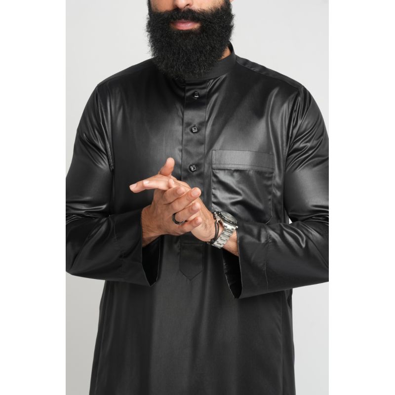 Qamis Homme : noir en tissu glacé Coréen, élégance et qualité - Soundouss