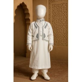 Qamis Traditionnel Bébé et Enfant - Blanc Cassé avec Broderie Verte (3 Mois à 4 Ans)