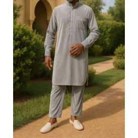 Qamis Pakistanais Gris Satin – Tissu Premium & Coupe Ajustée