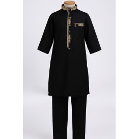 Qamis Enfant Noir et Brodé avec son Pantalon de 4 à 15 ans
